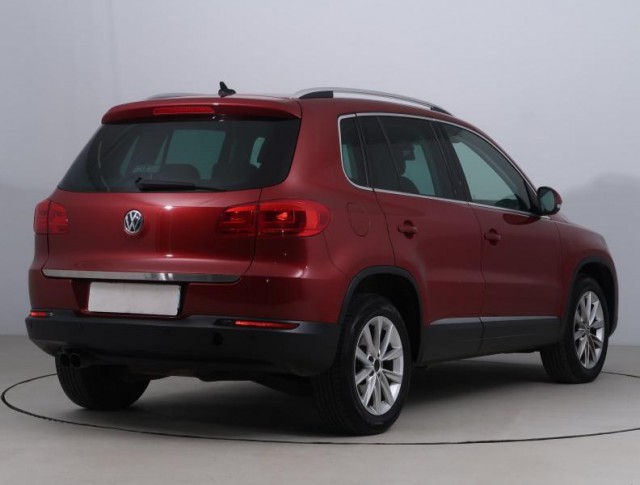 Volkswagen Tiguan  2.0 TDI 