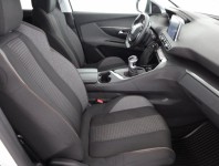 Peugeot 5008  1.5 BlueHDi 