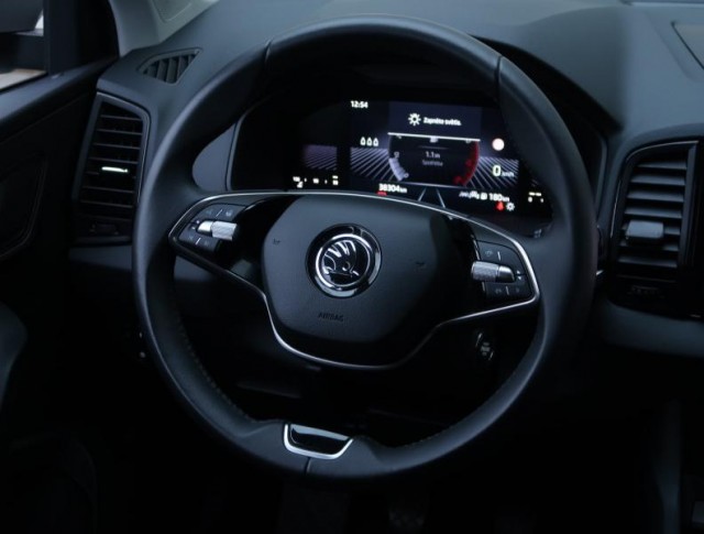 Škoda Karoq  1.5 TSI Fresh