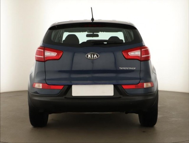 Kia Sportage  2.0 CVVT 