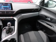 Peugeot 3008  1.5 BlueHDi Active