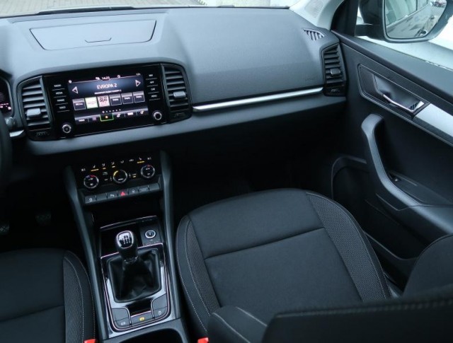 Škoda Karoq  1.5 TSI Fresh