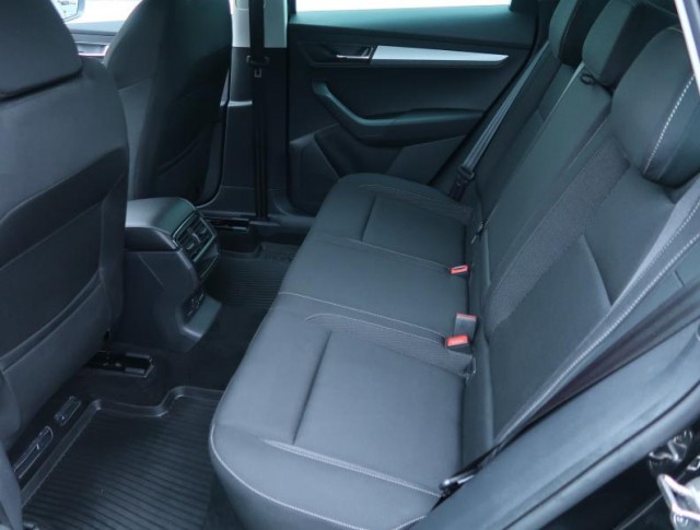 Škoda Karoq  1.5 TSI Fresh