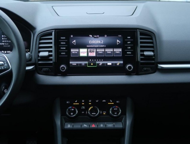 Škoda Karoq  1.5 TSI Fresh