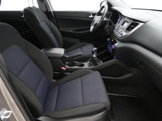 Hyundai Tucson  1.7 CRDi 