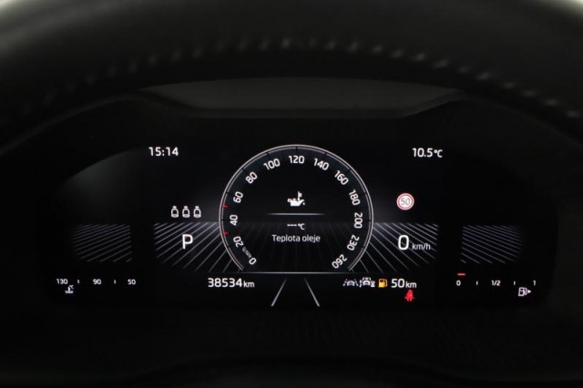 Škoda Karoq  1.5 TSI Fresh