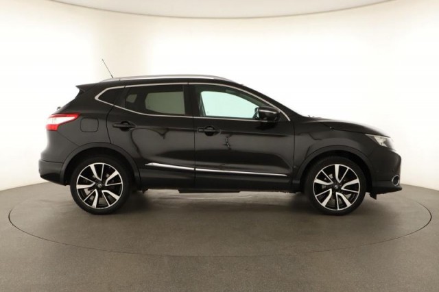 Nissan Qashqai  1.2 DIG-T 