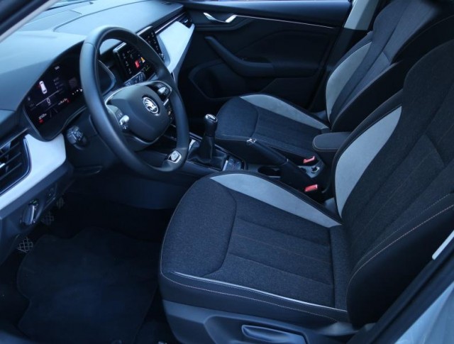 Škoda Kamiq  1.0 TSI Top Selection