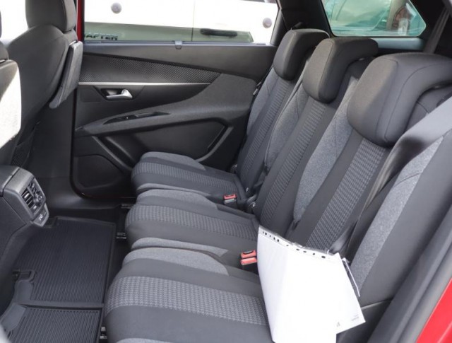 Peugeot 5008  PureTech 130 