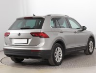 Volkswagen Tiguan  2.0 TDI 