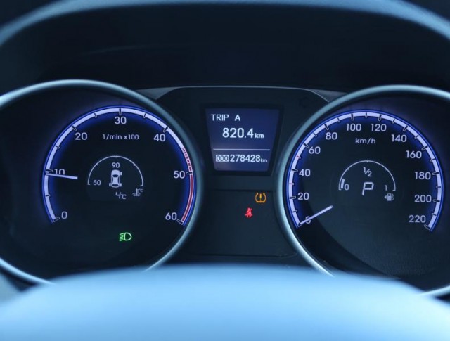 Hyundai ix35  2.0 CRDi 