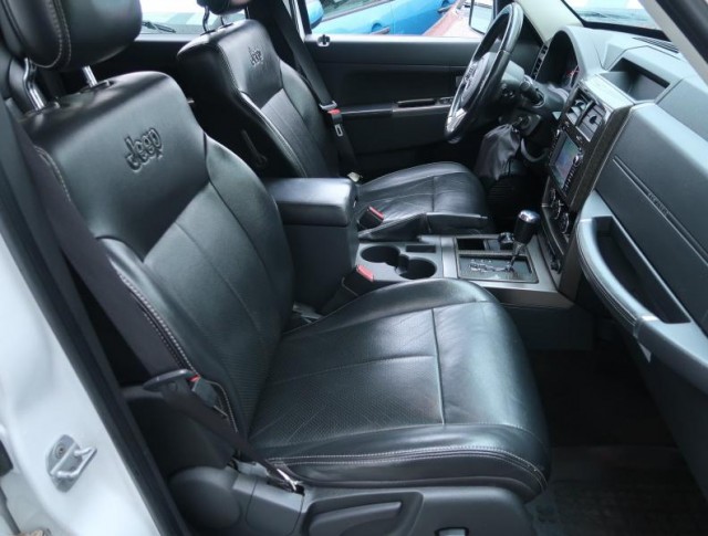 Jeep Cherokee  2.8 CRD 