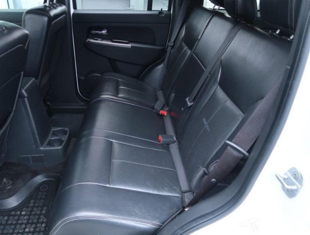 Jeep Cherokee  2.8 CRD 