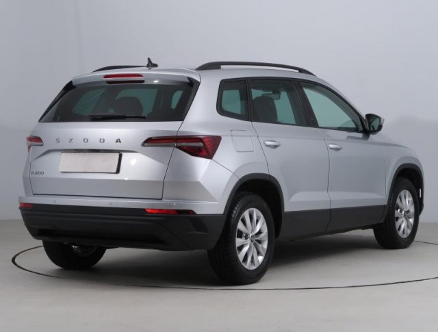 Škoda Karoq  1.5 TSI Fresh
