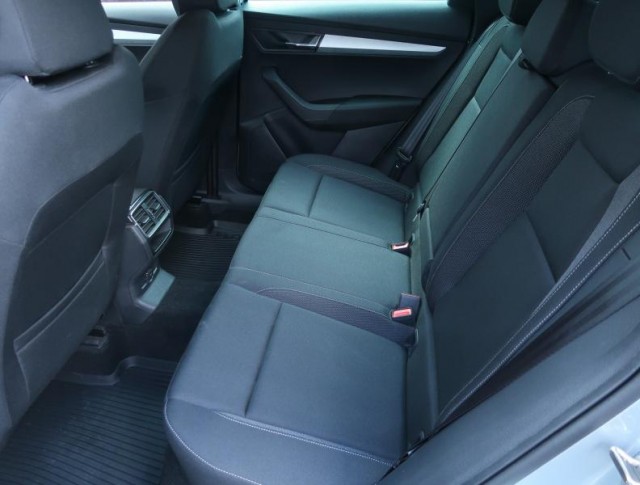 Škoda Karoq  1.5 TSI Fresh