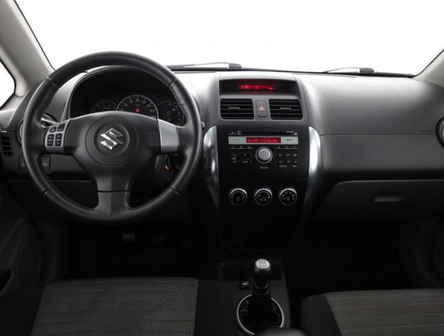 Suzuki SX4  1.6 VVT 