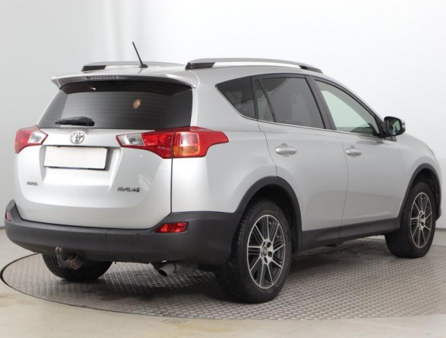 Toyota RAV 4  2.0 D-4D 