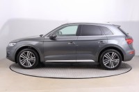 Audi Q5  2.0 TDI S line