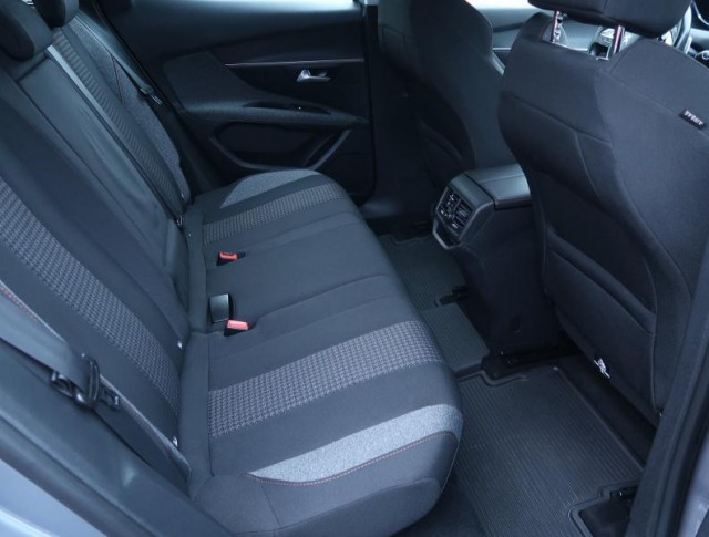 Peugeot 3008  1.6 BlueHDi Active