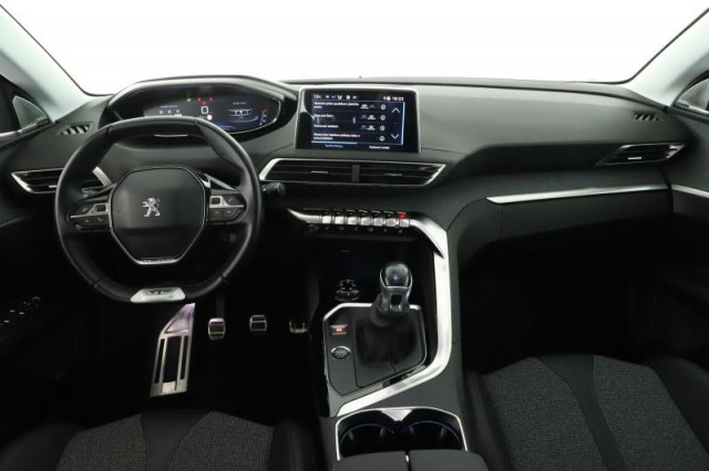Peugeot 3008  1.5 BlueHDi 