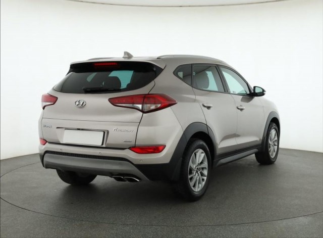 Hyundai Tucson  1.6 T-GDI Trikolor