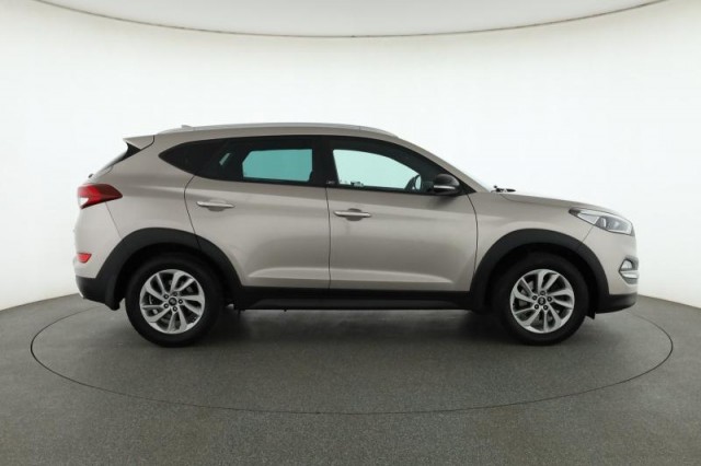 Hyundai Tucson  1.6 T-GDI Trikolor