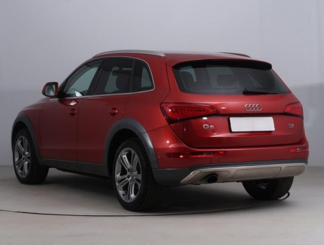 Audi Q5  2.0 TDI 