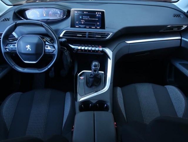 Peugeot 3008  1.2 PureTech 