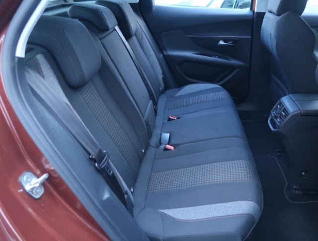 Peugeot 3008  1.2 PureTech 