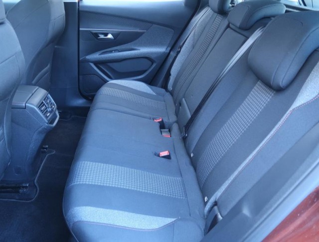 Peugeot 3008  1.2 PureTech 