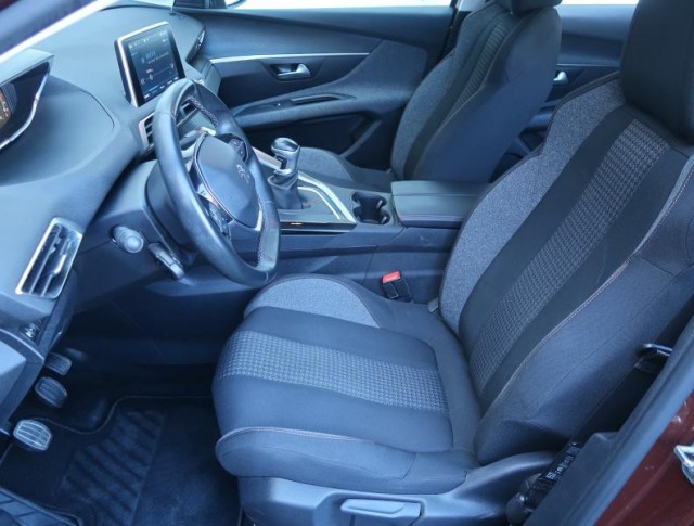 Peugeot 3008  1.2 PureTech 