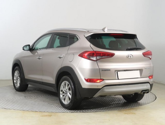 Hyundai Tucson  2.0 CRDi 