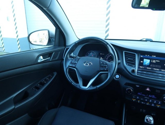 Hyundai Tucson  2.0 CRDi 