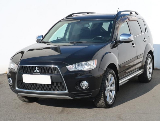 Mitsubishi Outlander  2.2 DI-D 