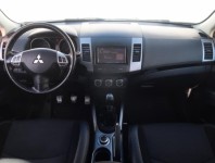 Mitsubishi Outlander  2.2 DI-D 