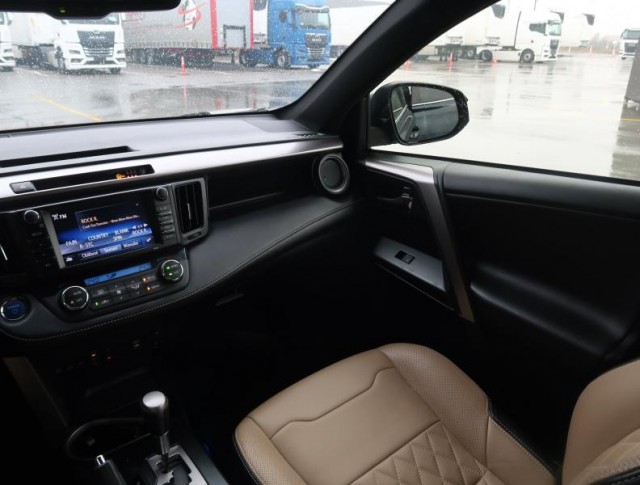 Toyota RAV 4  2.5 Hybrid Selection