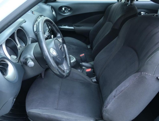 Nissan Juke  1.6 i 