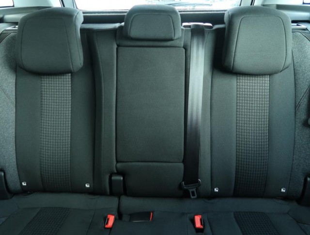 Peugeot 3008  1.5 BlueHDi Active