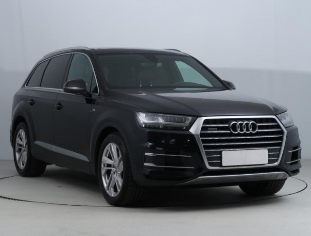 Audi Q7  50 TDI S-Line