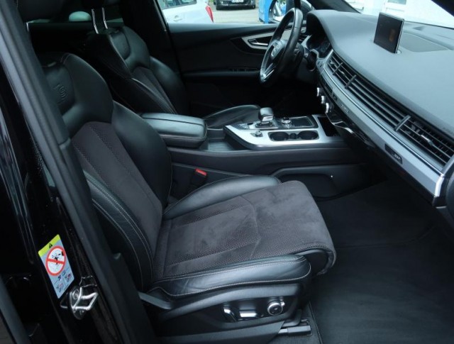 Audi Q7  50 TDI S-Line