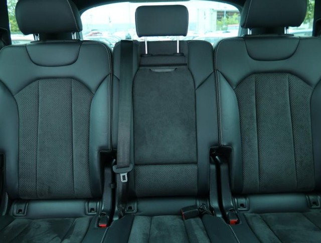 Audi Q7  50 TDI S-Line