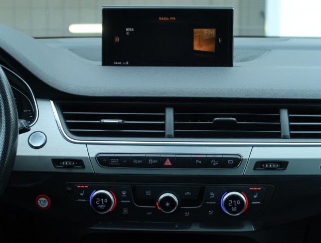 Audi Q7  50 TDI S-Line
