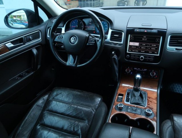 Volkswagen Touareg  3.0 TDI 