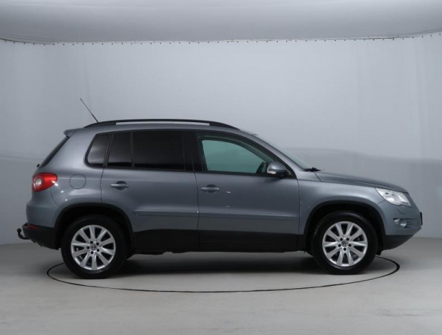 Volkswagen Tiguan  2.0 TDI 