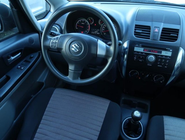Suzuki SX4  1.6 VVT GL/AC