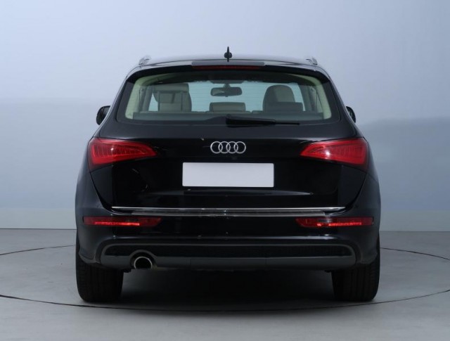 Audi Q5  2.0 TDI 