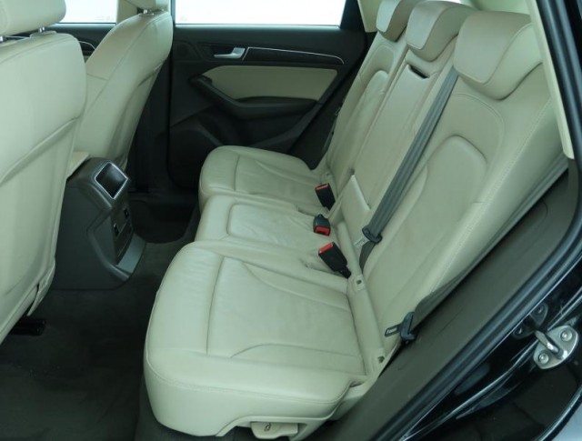 Audi Q5  2.0 TDI 
