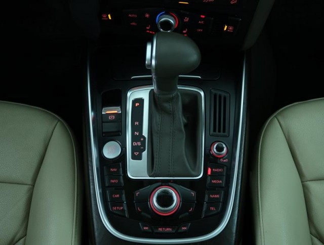 Audi Q5  2.0 TDI 