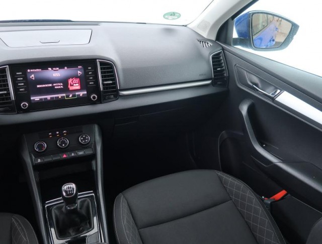 Škoda Karoq  1.0 TSI Ambition