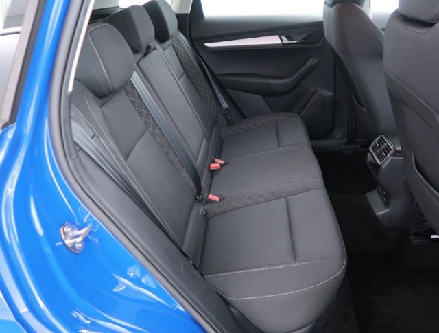 Škoda Karoq  1.0 TSI Ambition